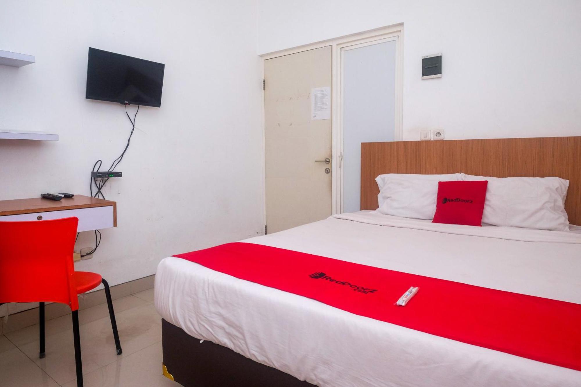 Reddoorz Syariah Near Simpang Lima Semarang Hotell Jomblang Eksteriør bilde